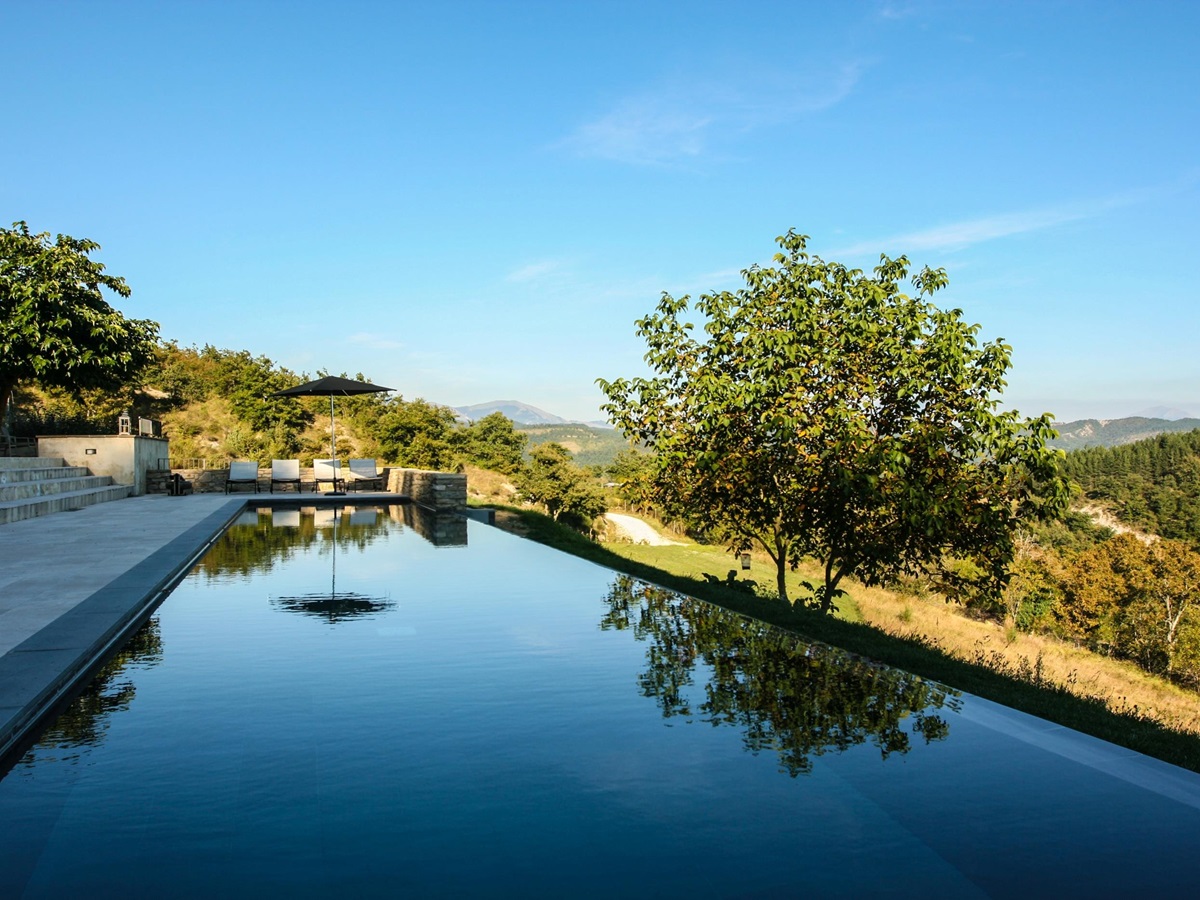 Infinity pool of La Spighetta, Umbria
