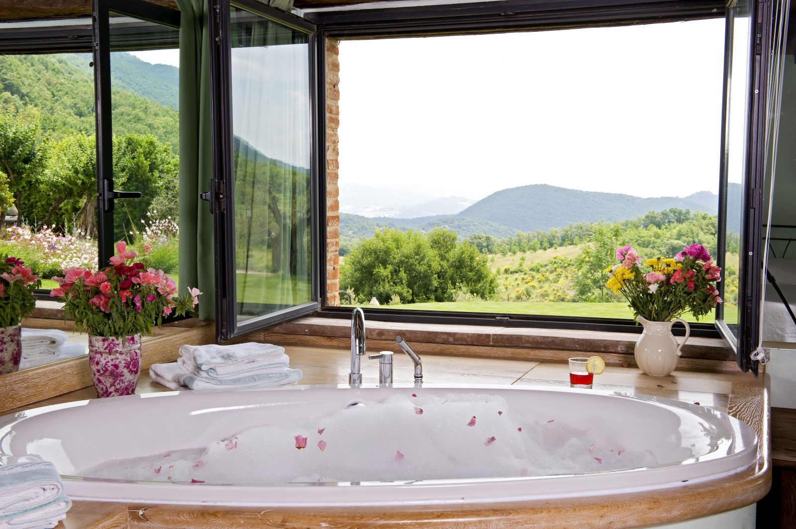 Bath with a view at Villa Arpeggio, Umbria 
