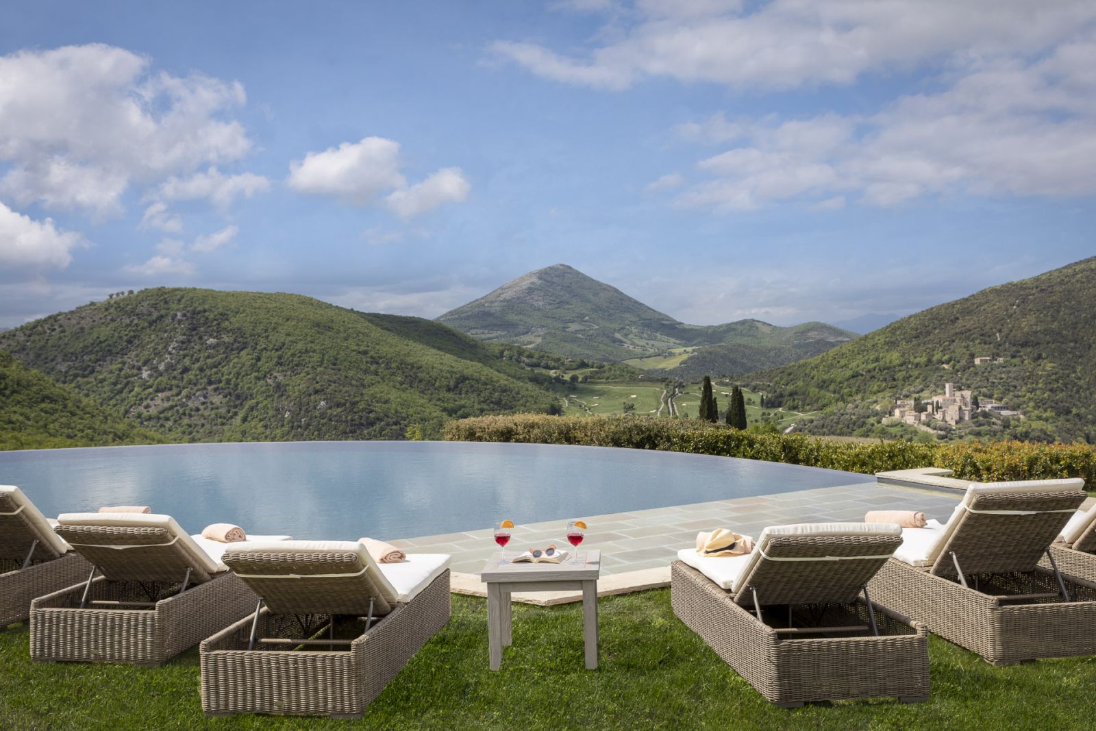 Pool view from sun loungers at Villa Arpeggio, Umbria 