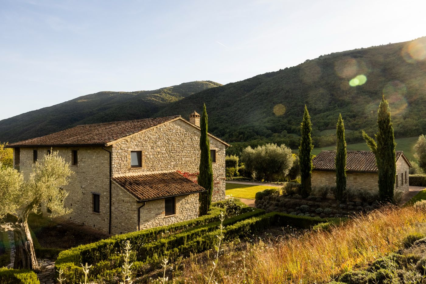 An exterior shot of Villa Il Canto.