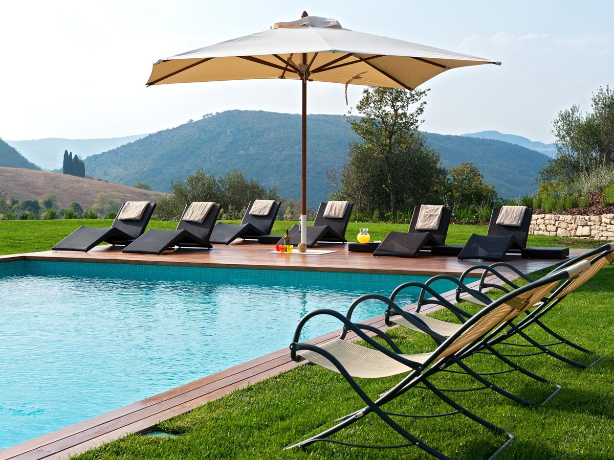 Swimming pool of Villa Di Mandola, Umbria
