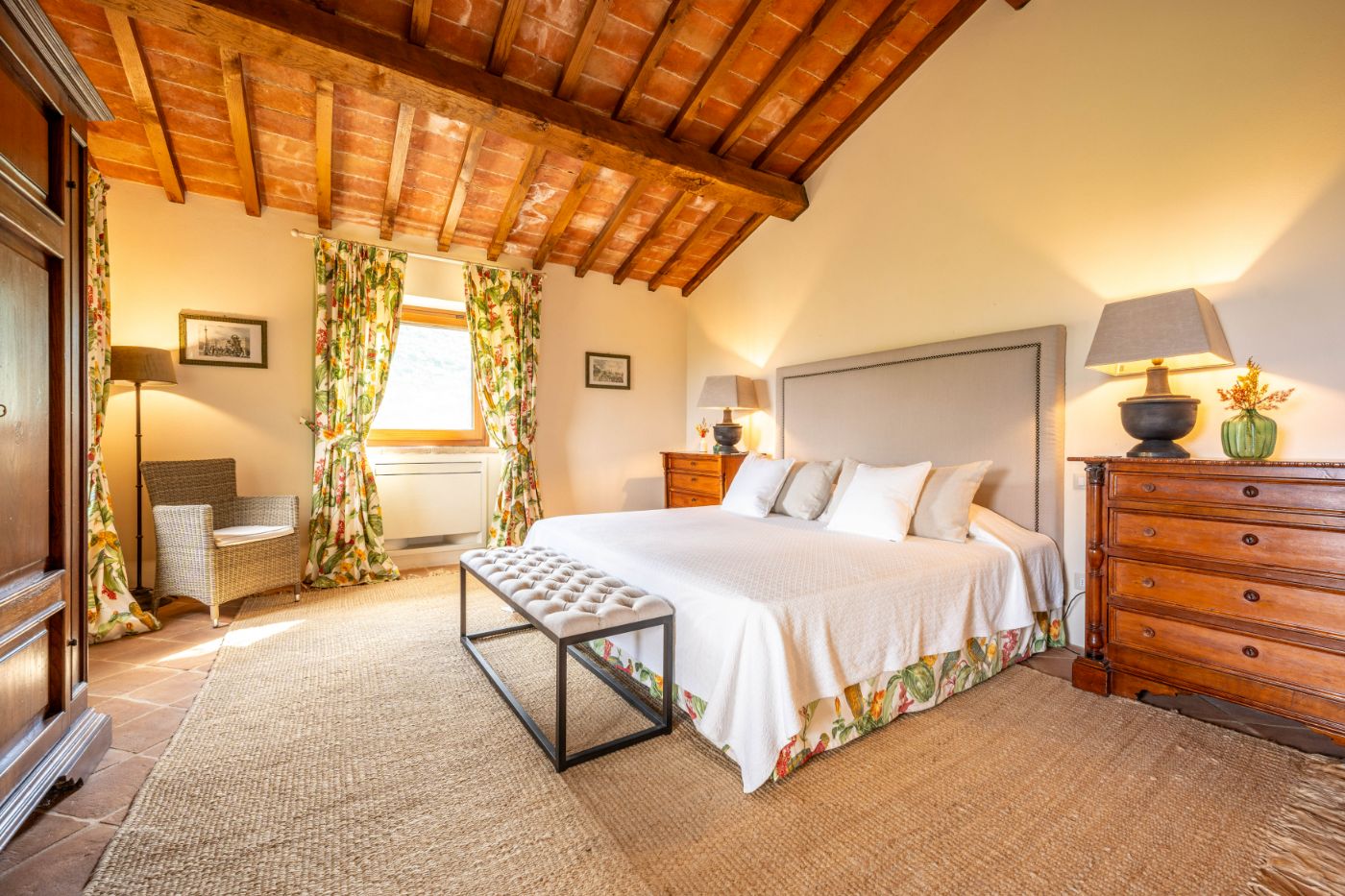 A bedroom in Villa Il Canto.