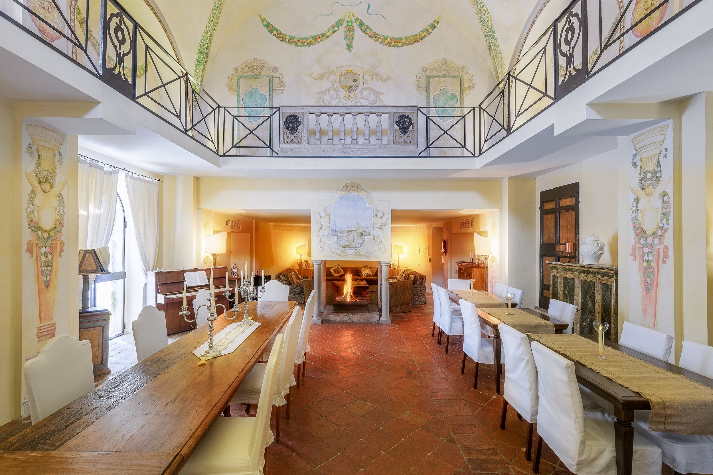 Dining hall in Villa l'Edera, Umbria