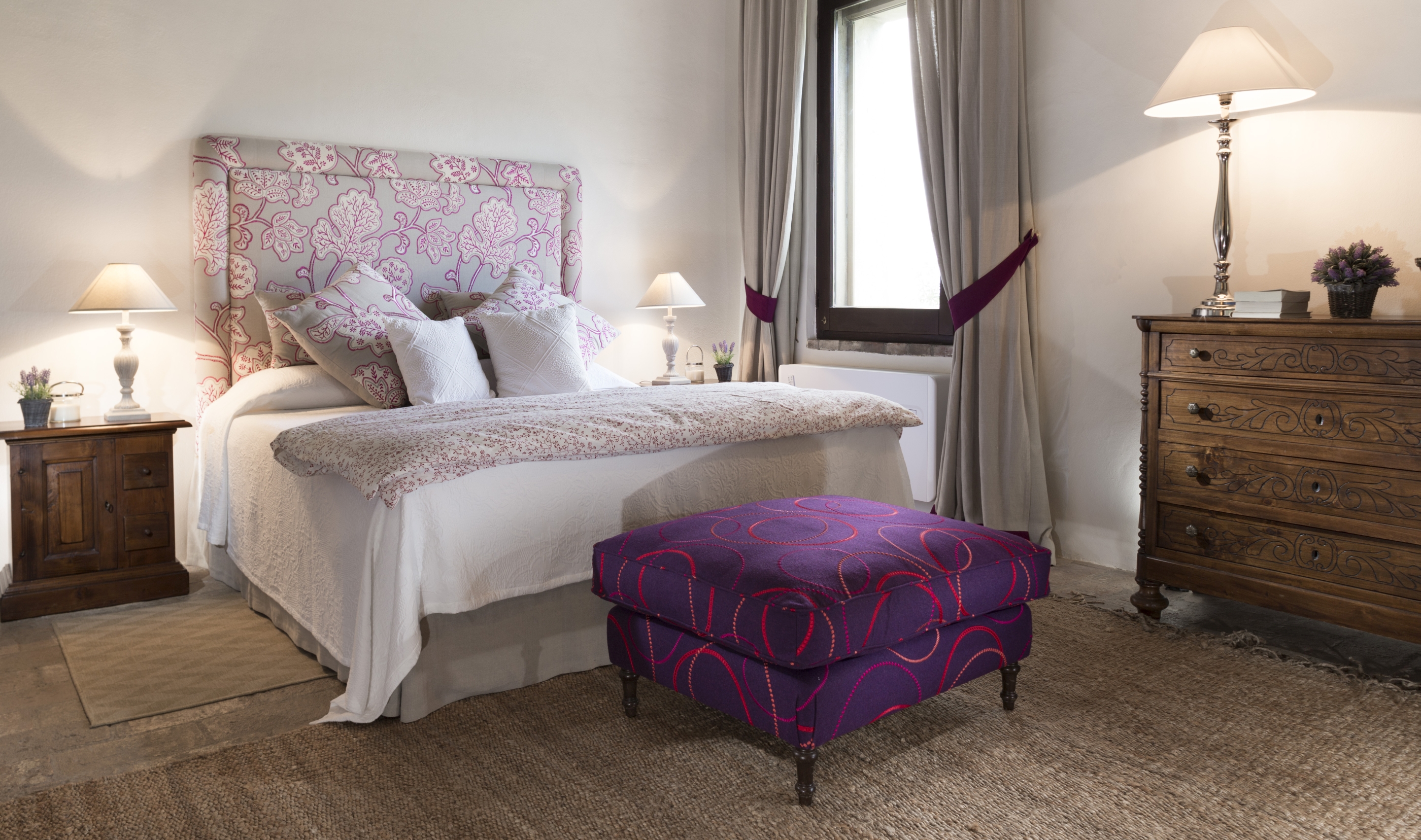 The chapel bedroom in Villa la Lavanda, Umbria