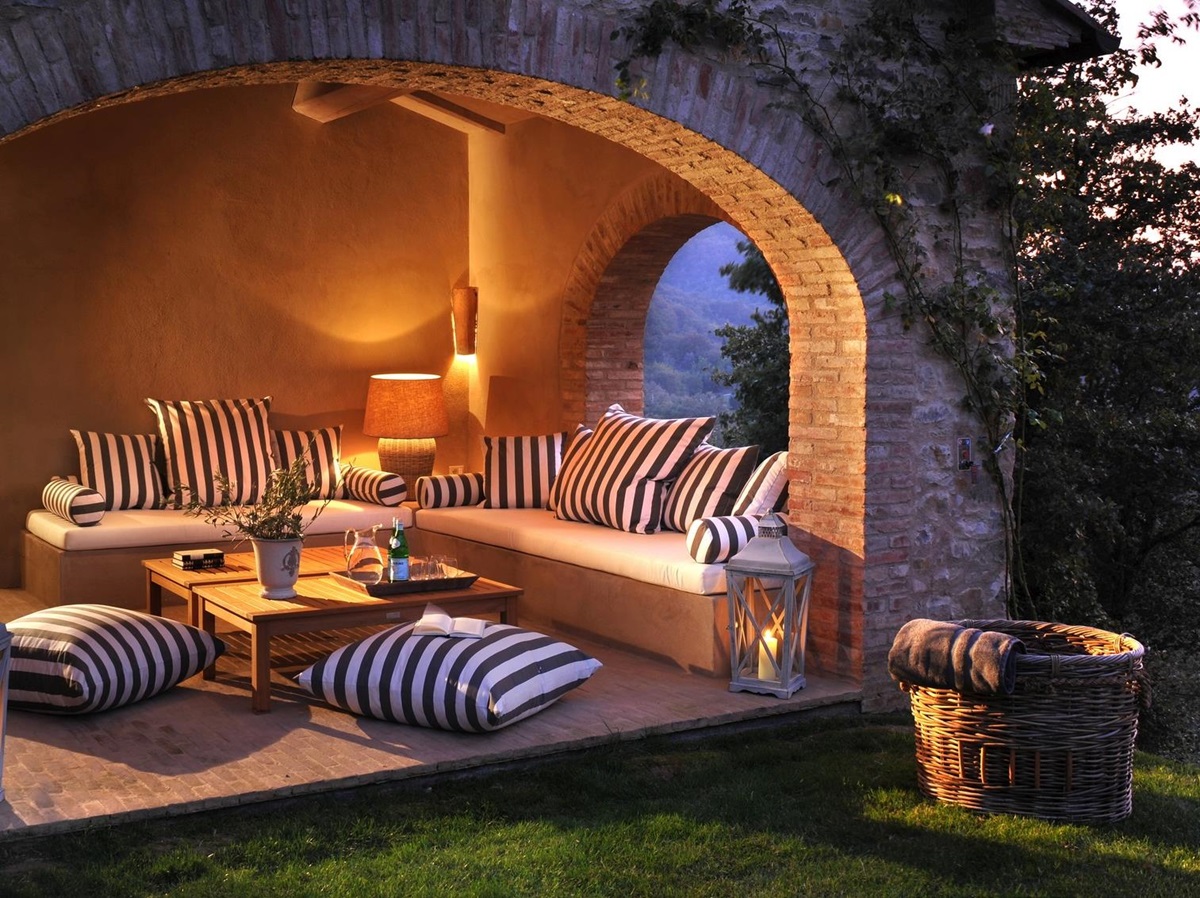 The pool house of Villa Spinaltermine, Umbria