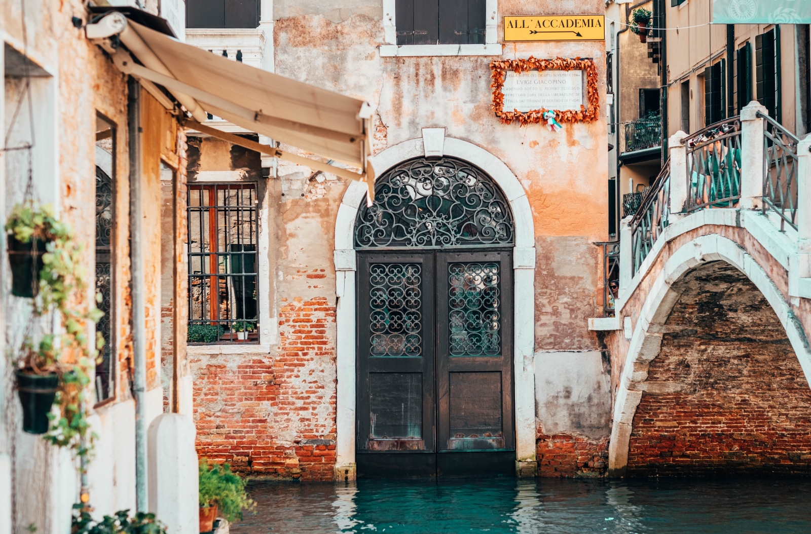 Building against canal in Venice