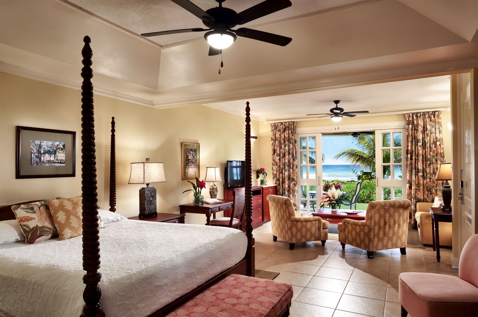 interior of hibiscus suite at half moon, jamaica