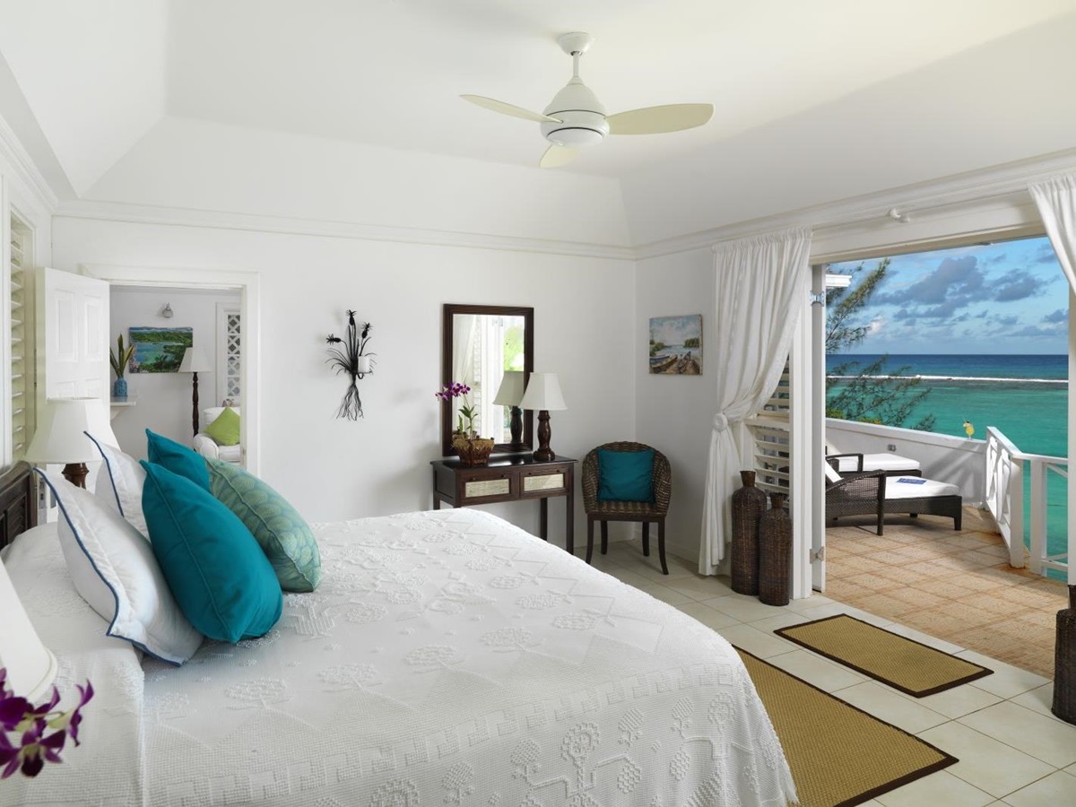 A bedroom in a cottage at Jamaica Inn