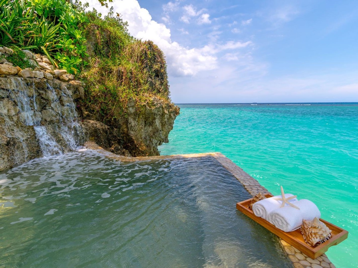 Oceanside pool at luxury resort Jamaica Inn in Jamaica