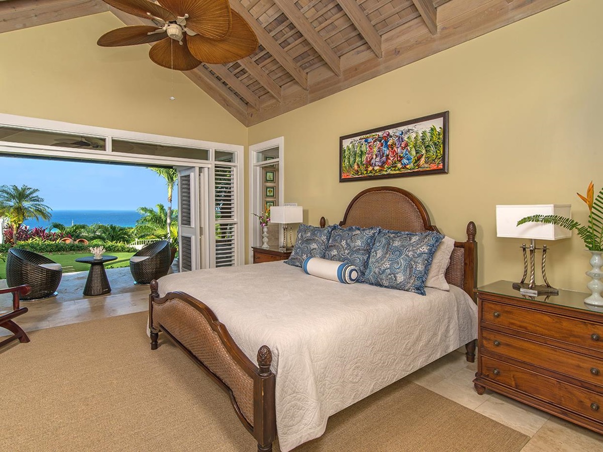 Double bedroom at Harmony Hill in Jamaica