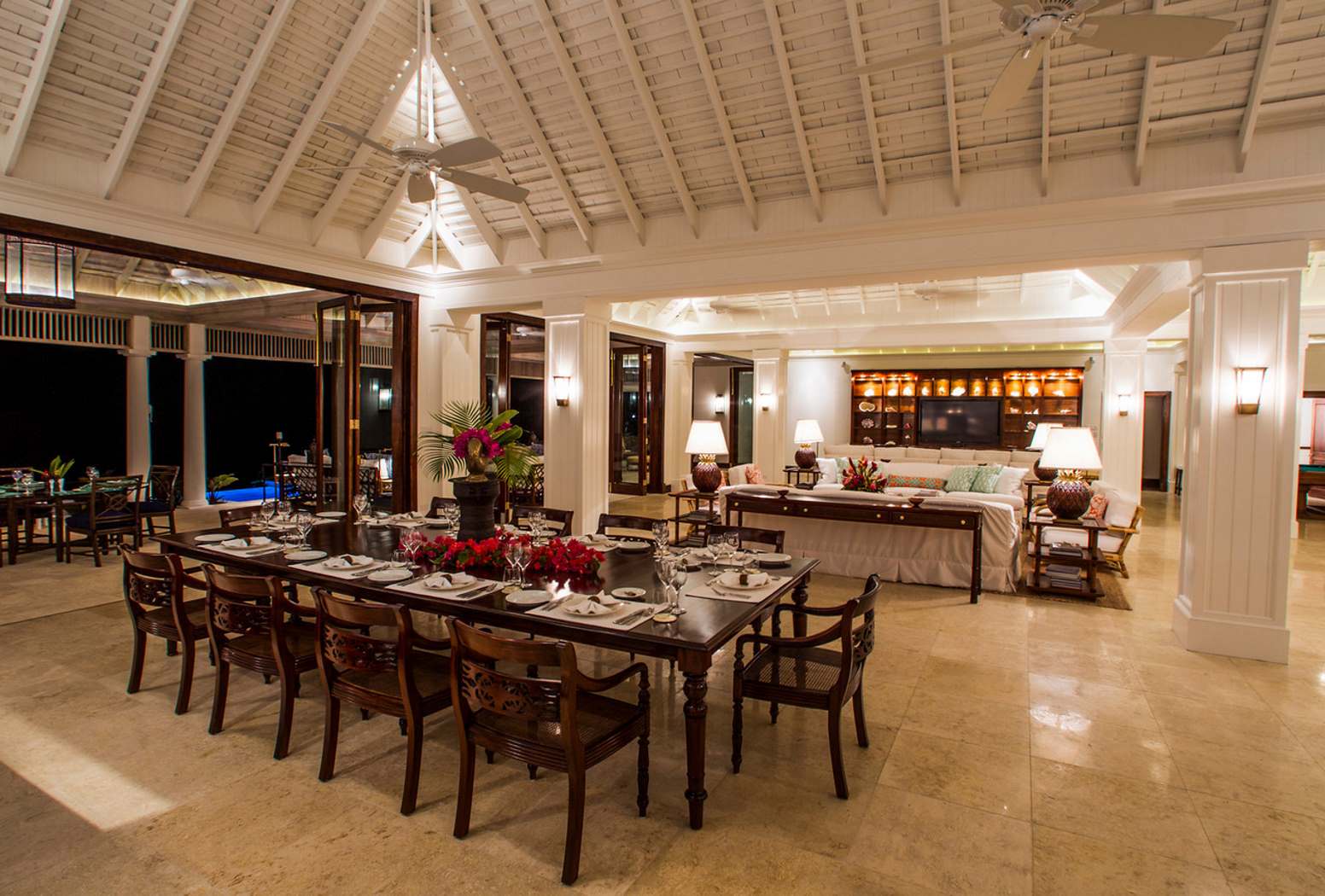 Dining area in Hummingbird House, Jamaica