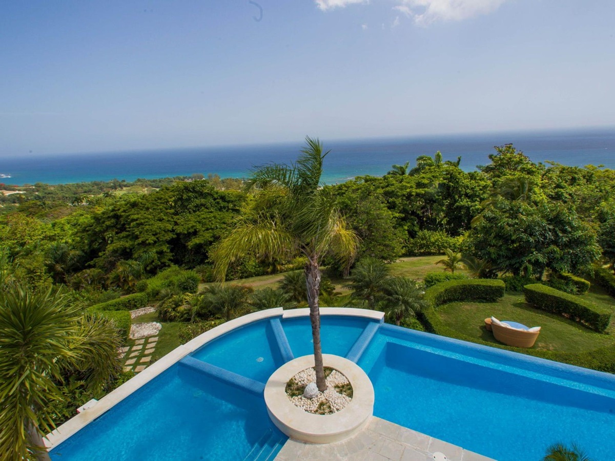 Swimming pool of Twin Palms, Jamaica