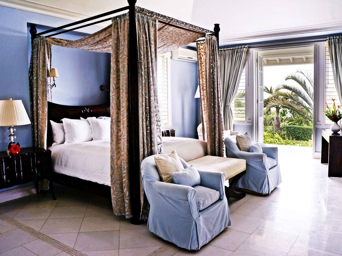 Double bedroom at Twin Palms, Jamaica