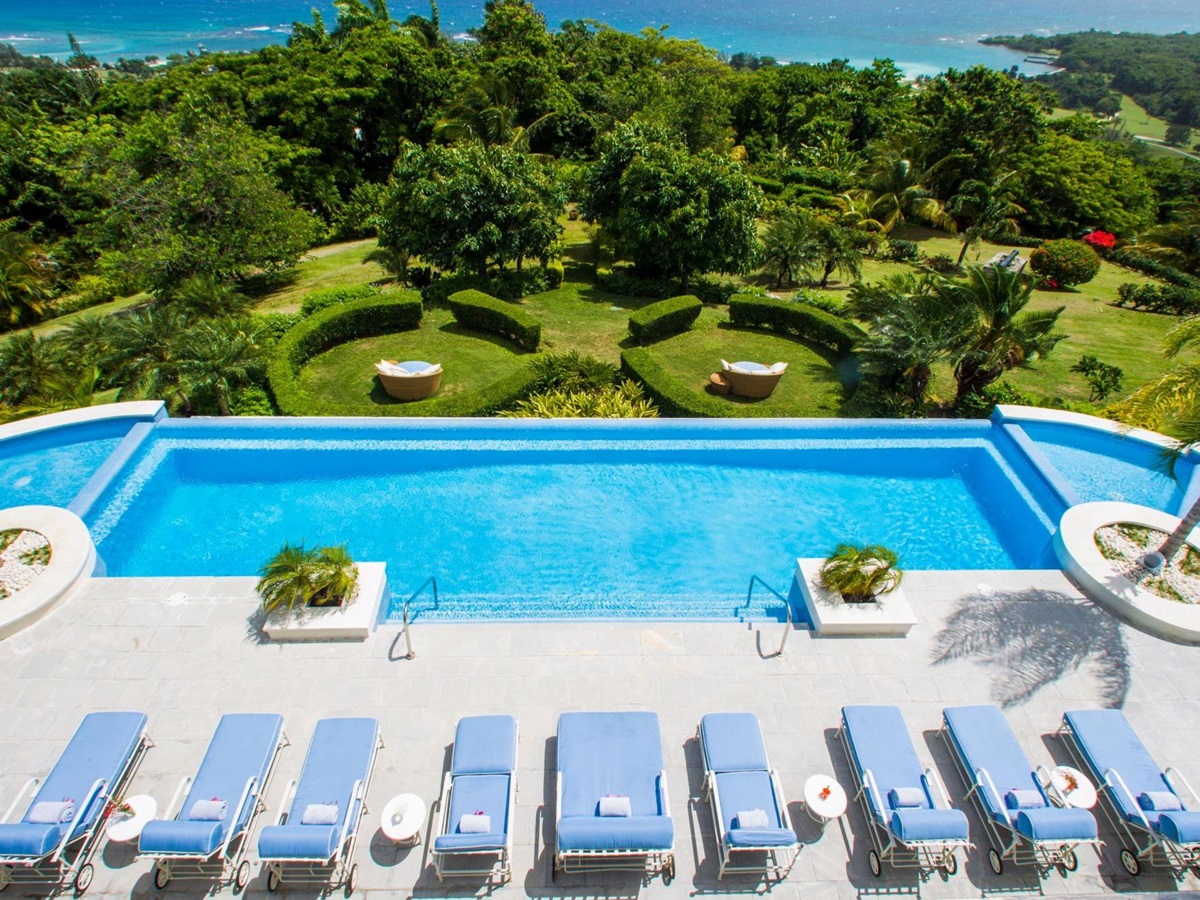 Swimming pool of Twin Palms, Jamaica