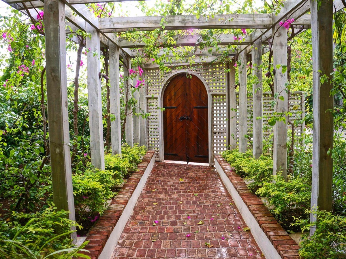 entrance of Villa Casuarina, Jamaica
