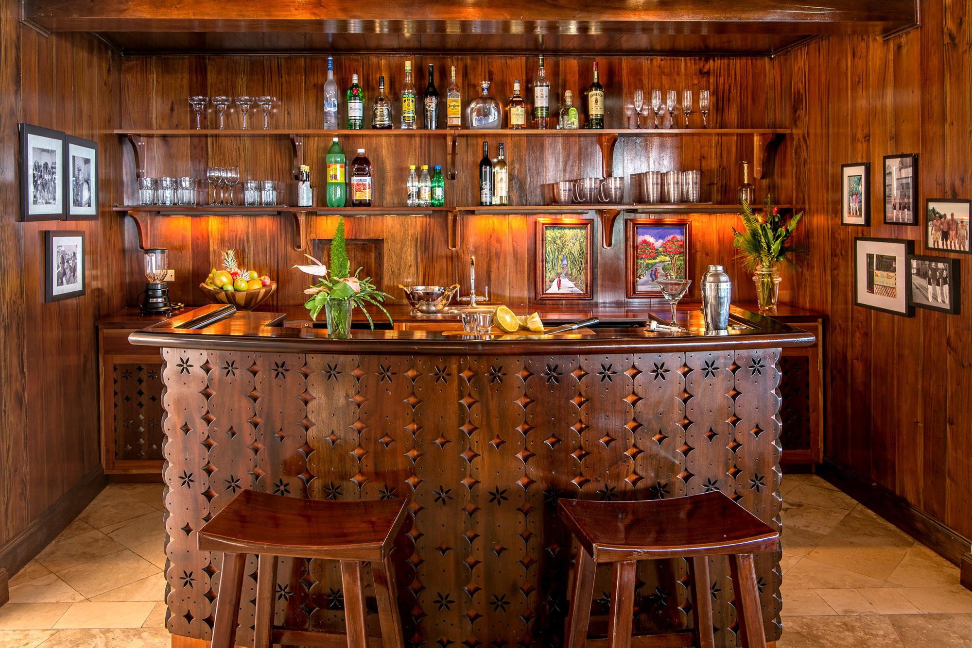 bar of Villa Casuarina, Jamaica