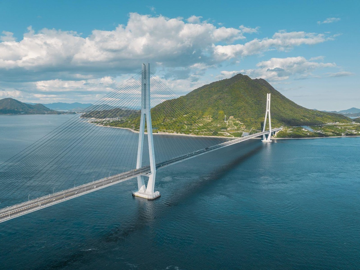 Tatara Bridge near Azumi Setoda on Ikuchijima island in the Seto Inland Sea