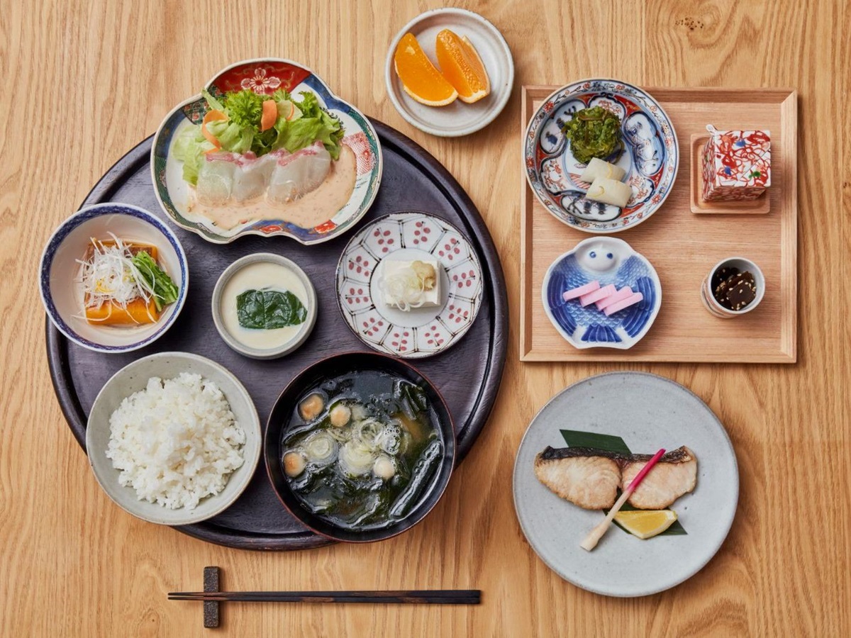 Cuisine served at Azumi Setoda on Ikuchijima island in the Seto Inland Sea