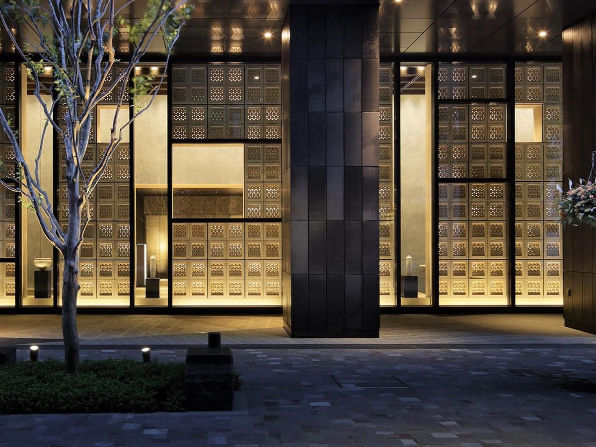 The exterior of the Hoshinoya Tokyo ryokan hotel