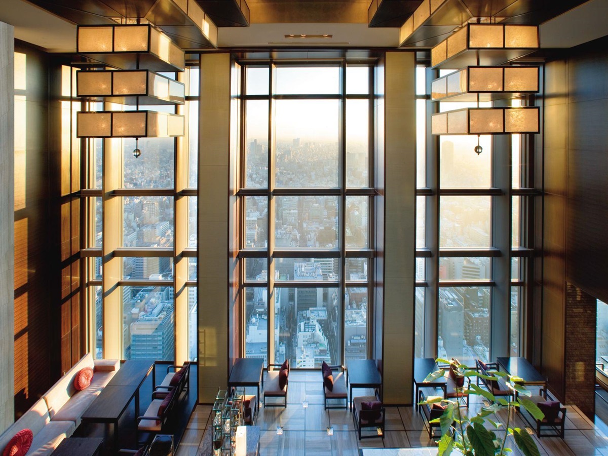 Lobby room at Mandarin Oriental Tokyo in the Nohonbashi District