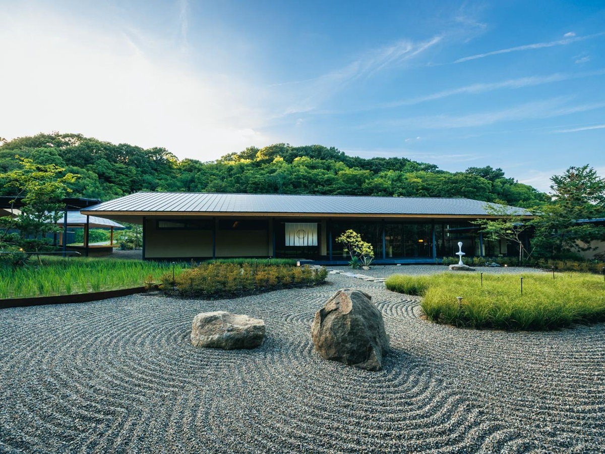 Exterior view of Naoshima Ryokan Roka in Japan