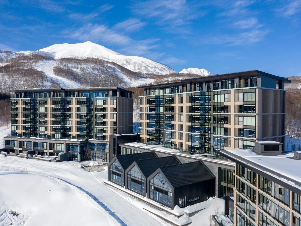 Exterior of the Park Hyatt Niseko Hanazono in the snow