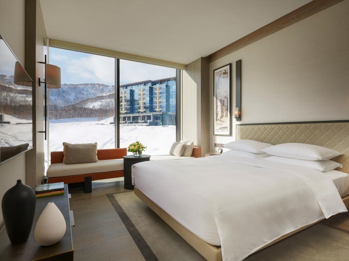 Mountain View Suite at Park Hyatt Niseko Hanazono ski hotel in Japan