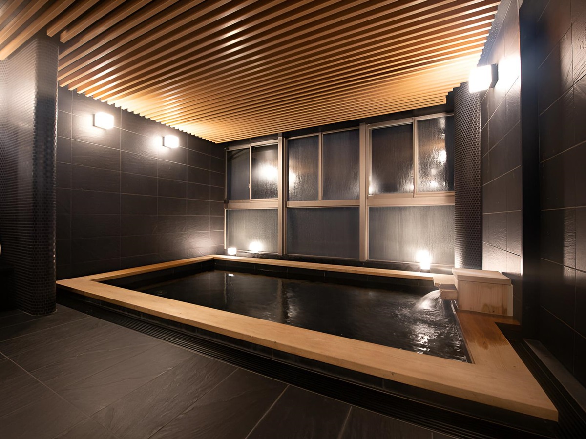 Spa pool and onsen at Skye Niseko ski hotel in Japan