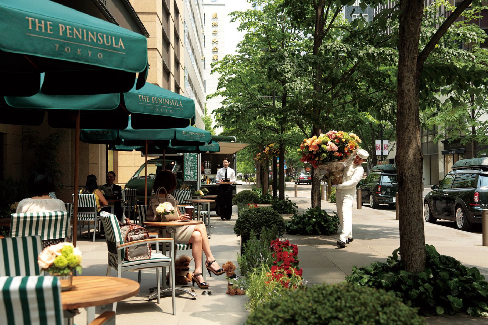 Cafe and terrace at the Peninsula Tokyo