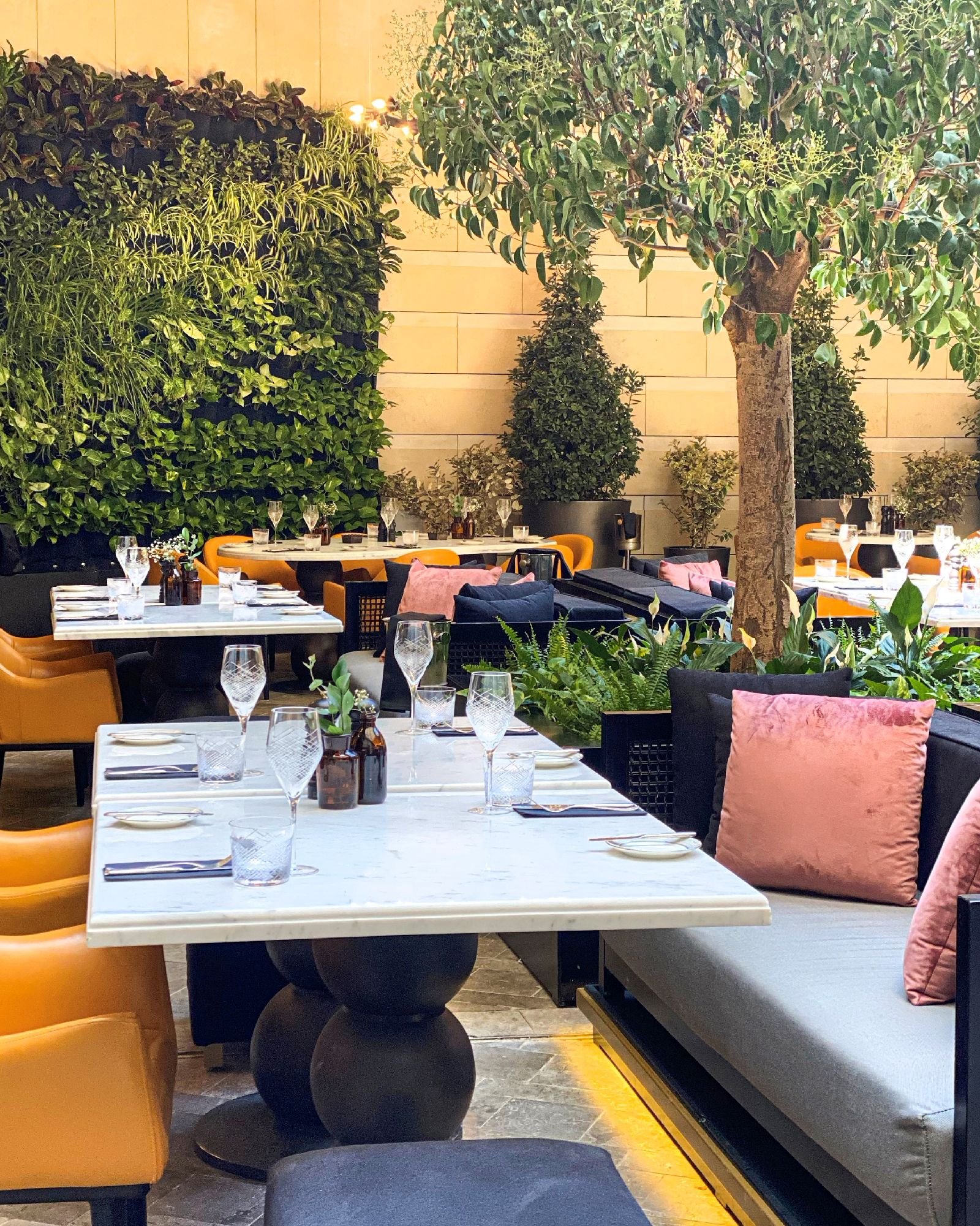 Outdoor dining at the St Regis Amman Jordan