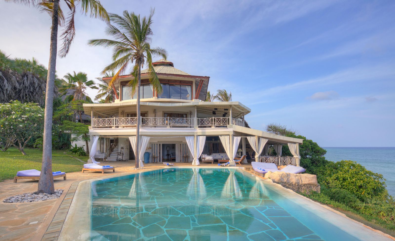 Cliff Villa exterior at Alfajiri on Diani Beach in Kenya