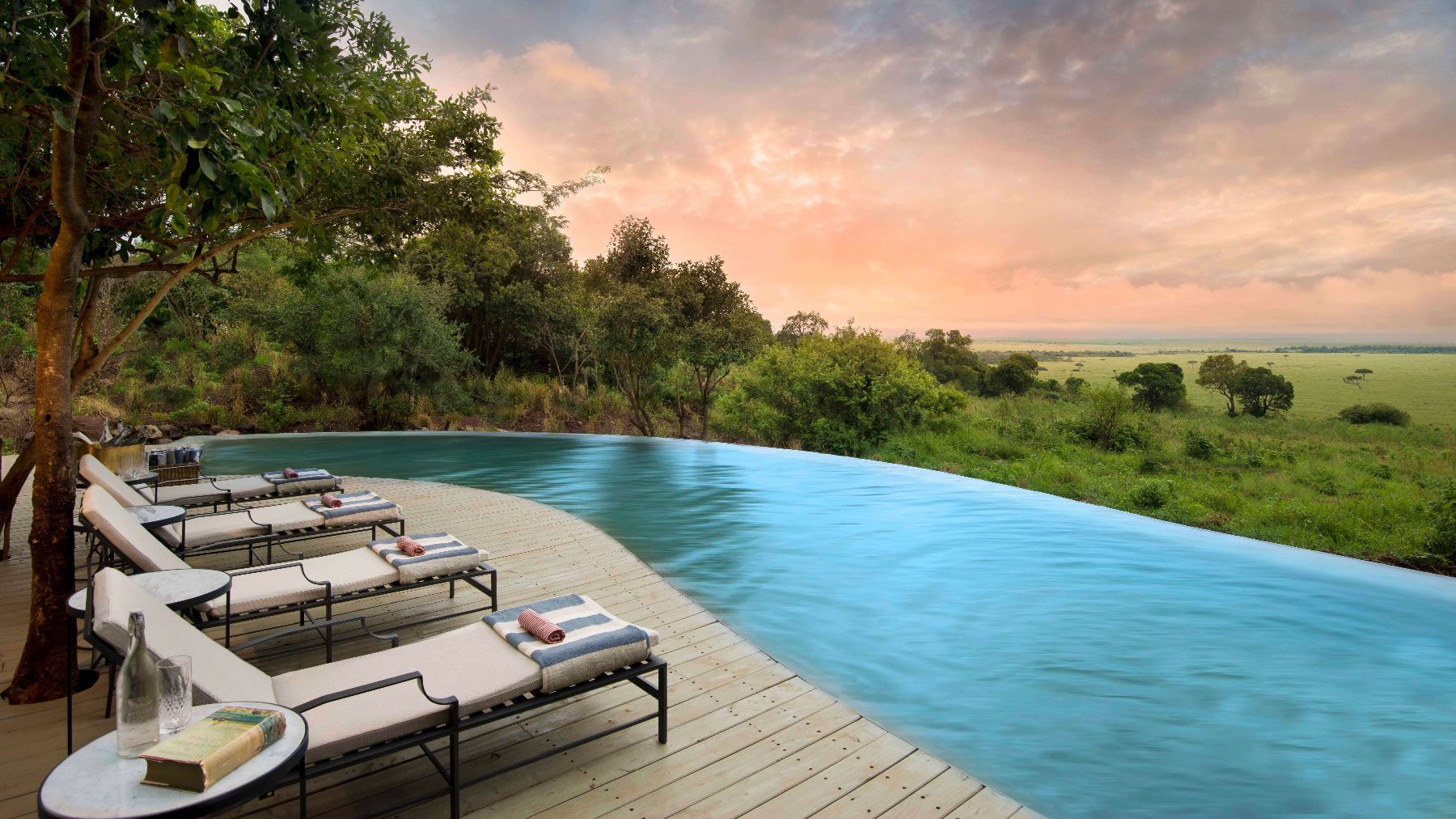 Swimming pool at &Beyond Bateleur Camp