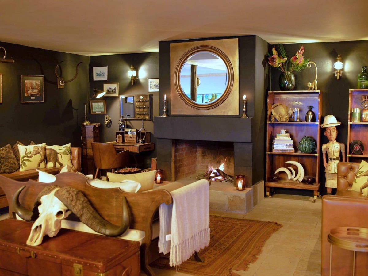 Cottars 1920s Camp lounge n the Maasai Mara