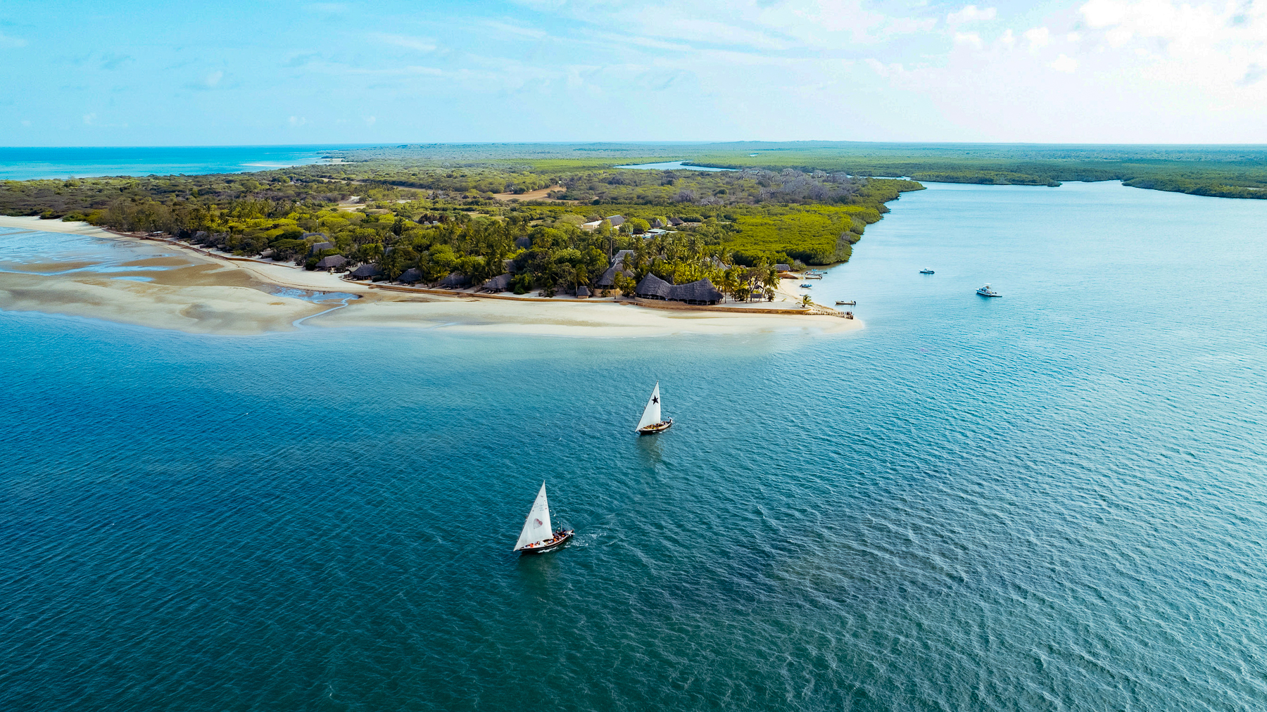 Dhow sailing at Manda Bay in Lamu