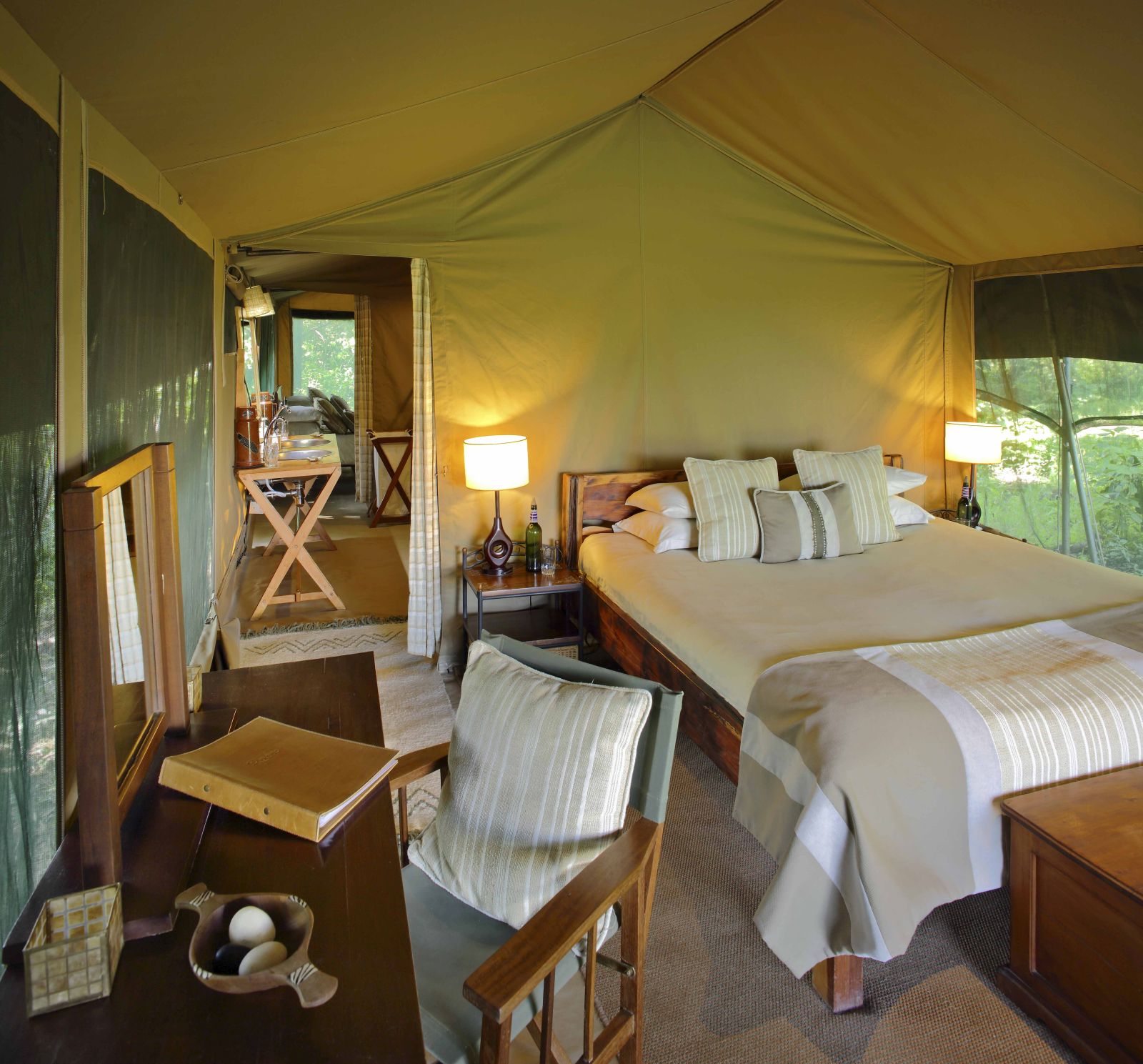 Family tent at Rekero Camp in Kenya 