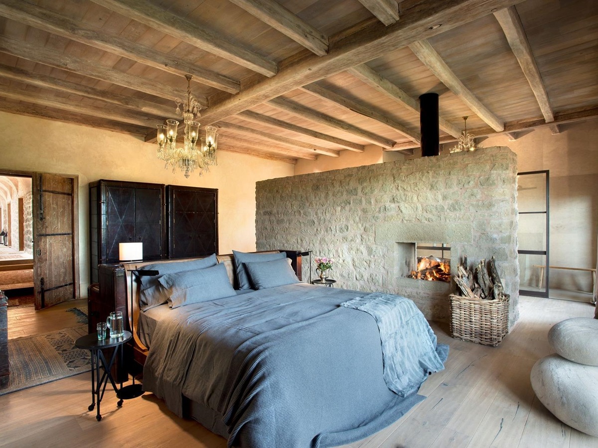 Bedroom at Arijiju - private lodge in Kenya