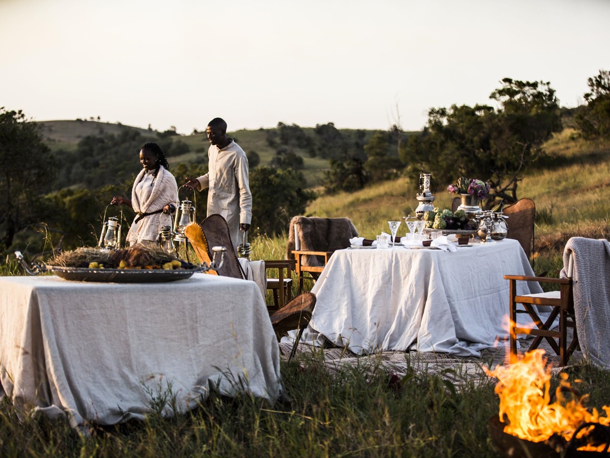 Sundowners and dining out, Kenya