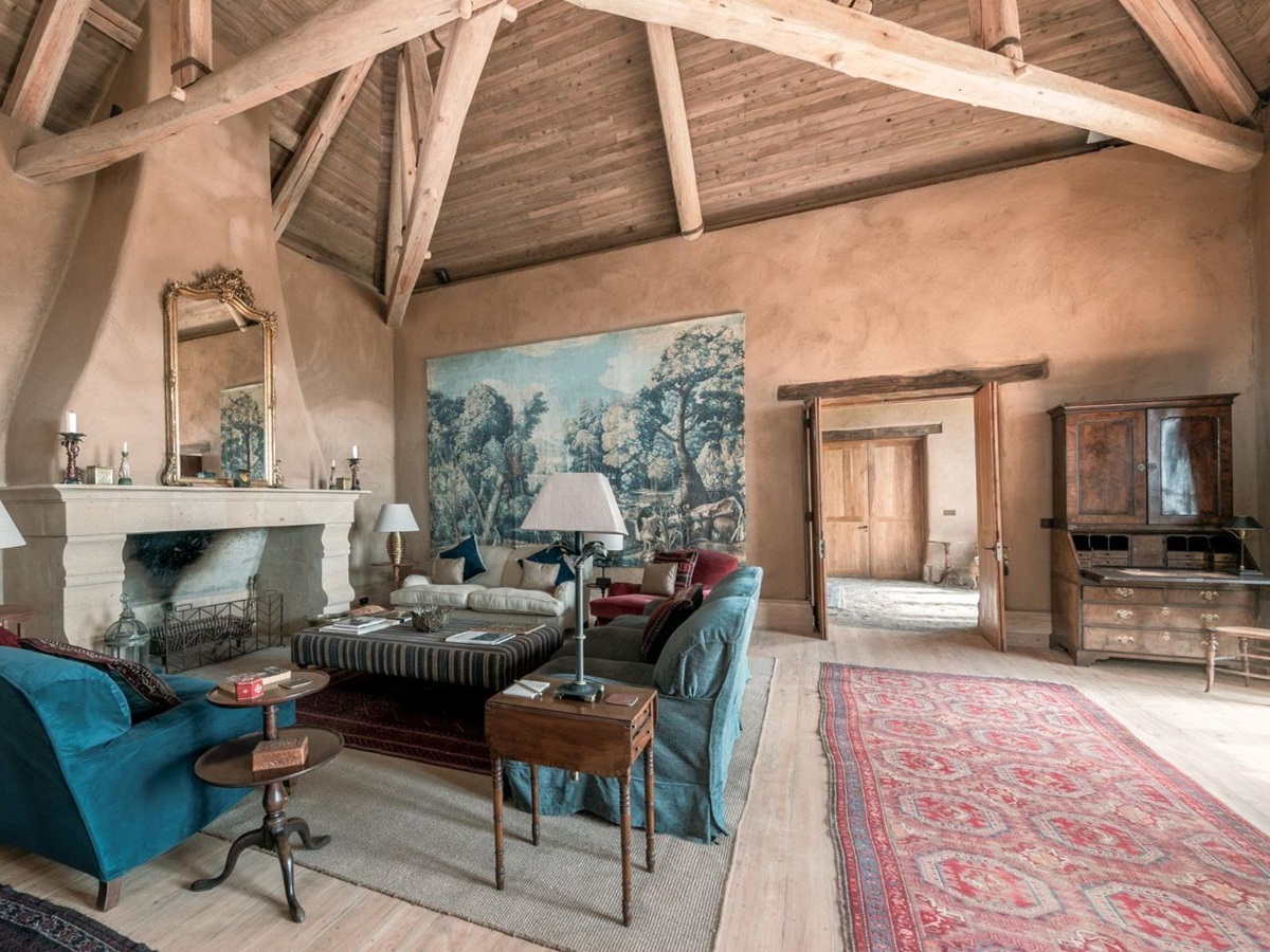 Main lounge at Lengishu private house in Laikipia in Kenya