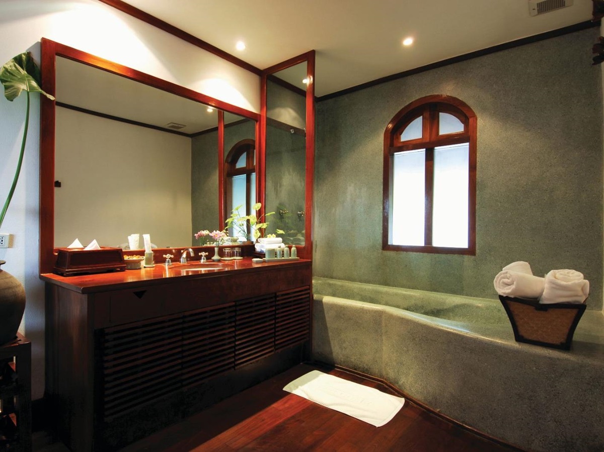 Guest suite bathroom at La Residence Phao Vao in Luang Prabang, Laos