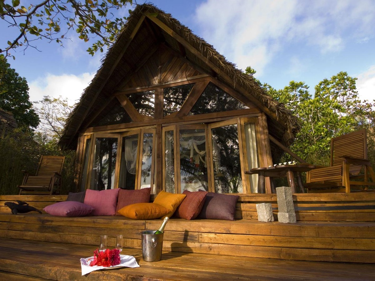 Exterior view of guest villa at Princesse Bora Lodge & Spa on Sainte-Marie island in Madagascar