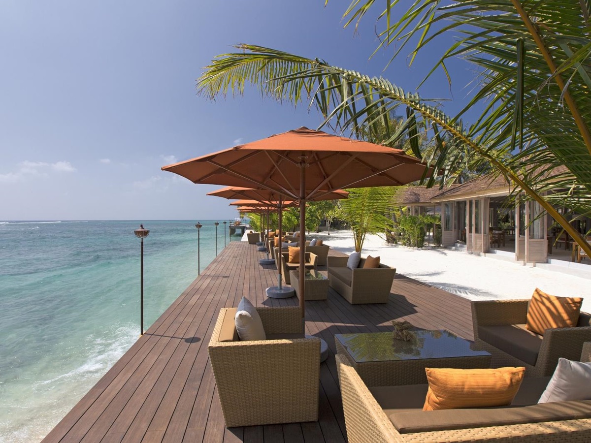 Seaside dining at 73 Degrees Restaurant at luxury resort Anantara Veli in the Maldives
