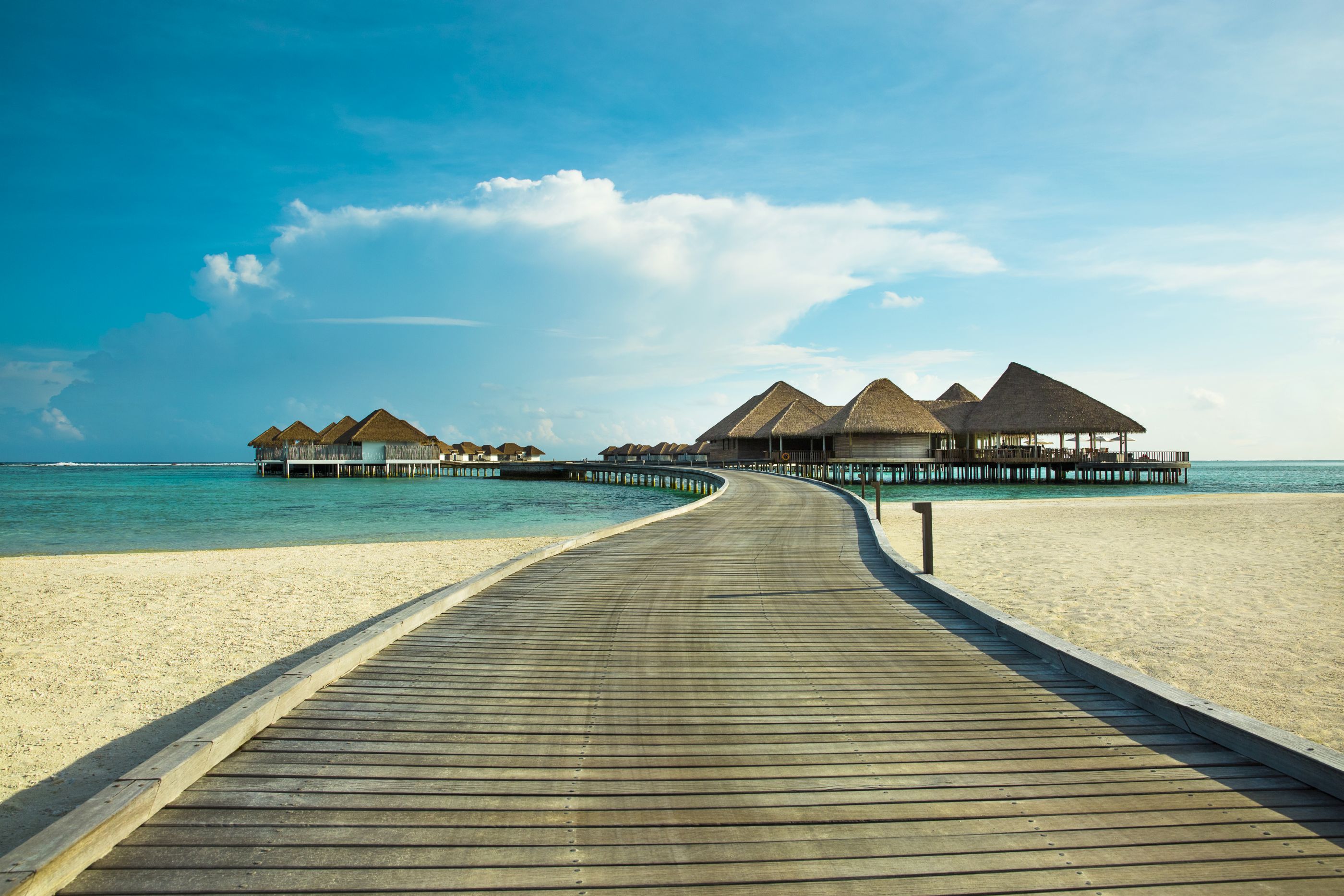 The boardwalk at Como Maalifushi