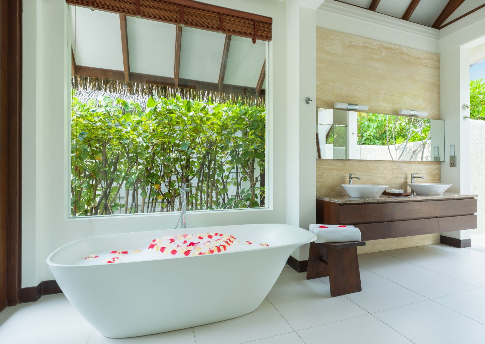 Bathroom at Heritance Aarah resort in the Maldives