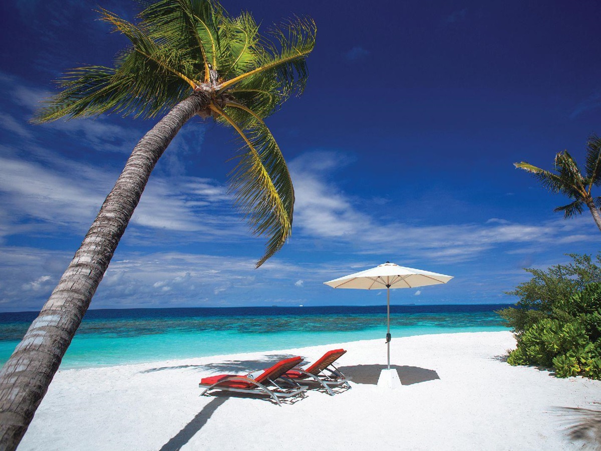 The beach at Oblu By Atmosphere at Helengeli Maldives