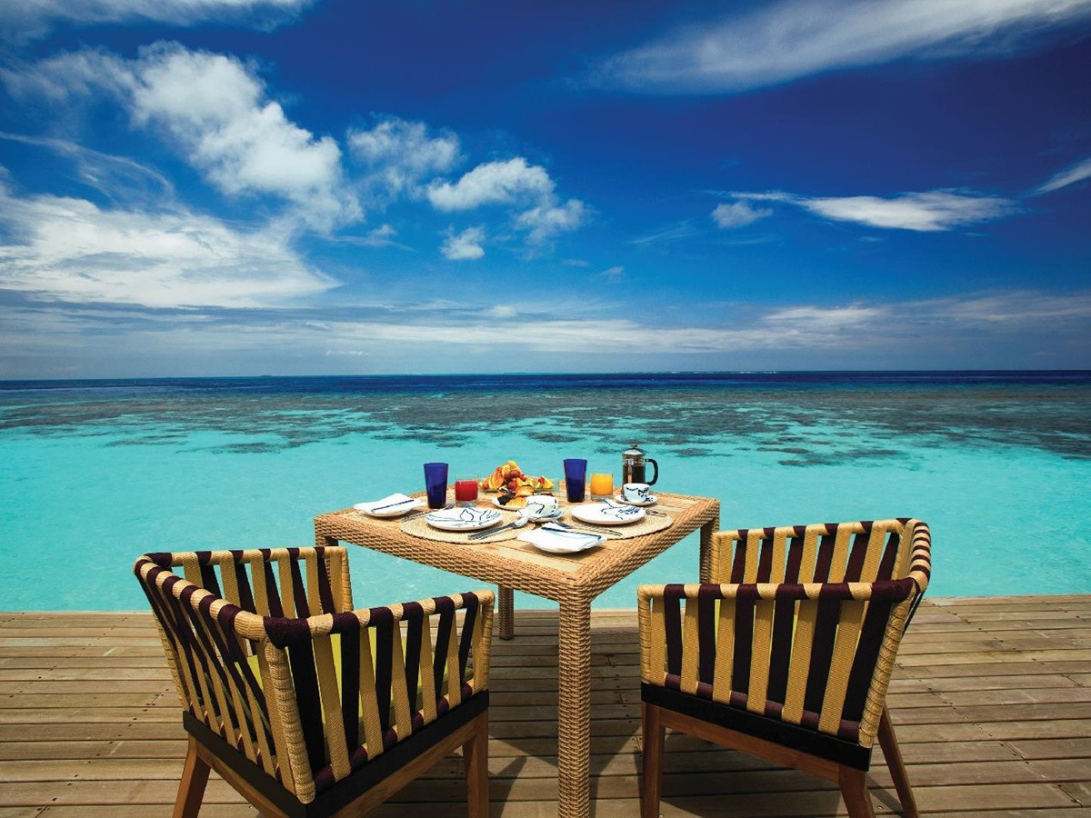 Outdoor dining at Oblu By Atmosphere at Helengeli Maldives