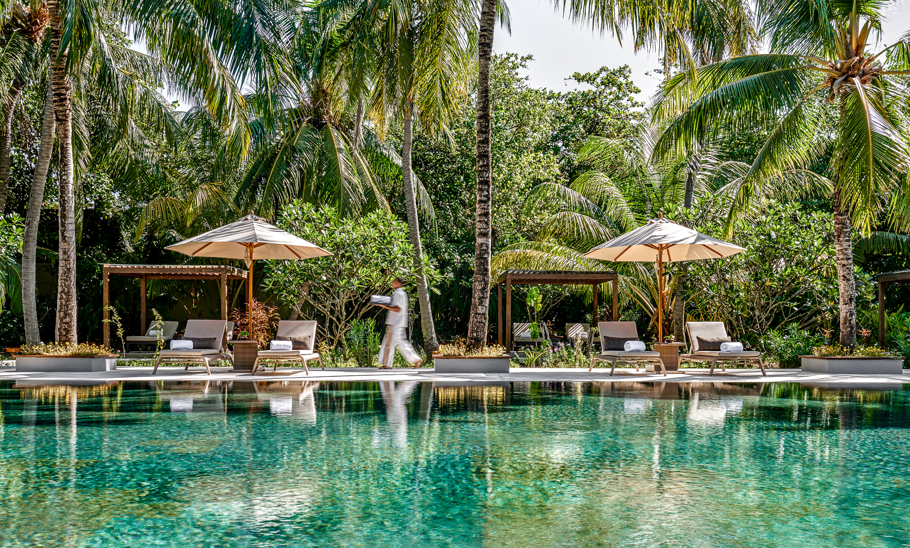 Swimming pool at Park Hyatt Maldives Hadahaa