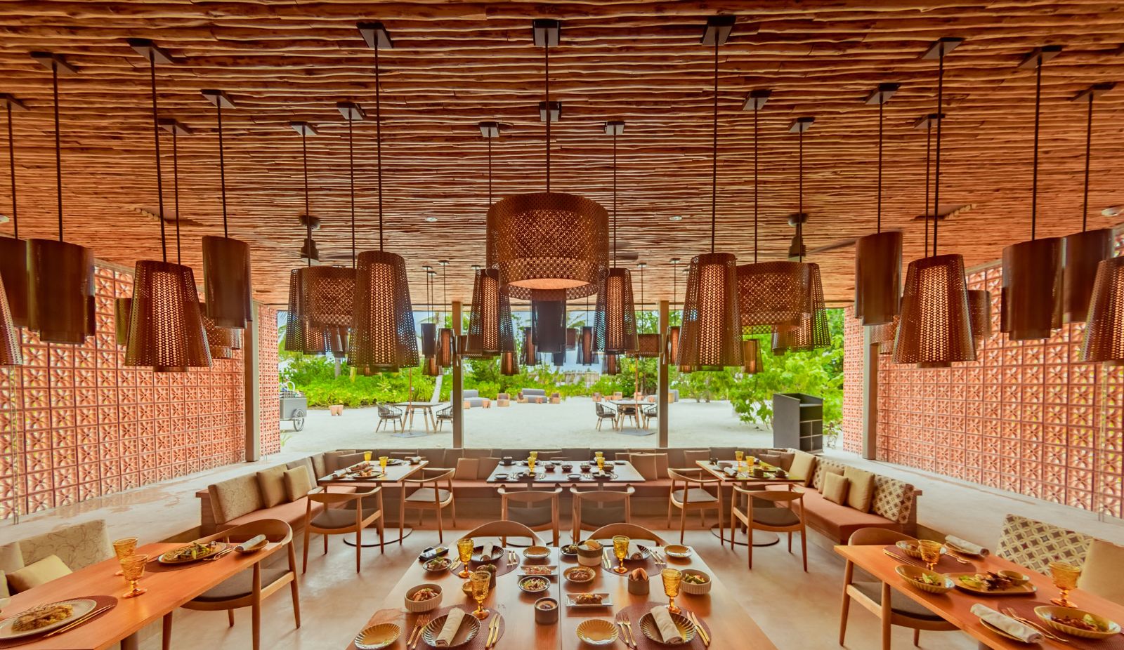 Arabesque Restaurant at Ritz Carlton Maldives