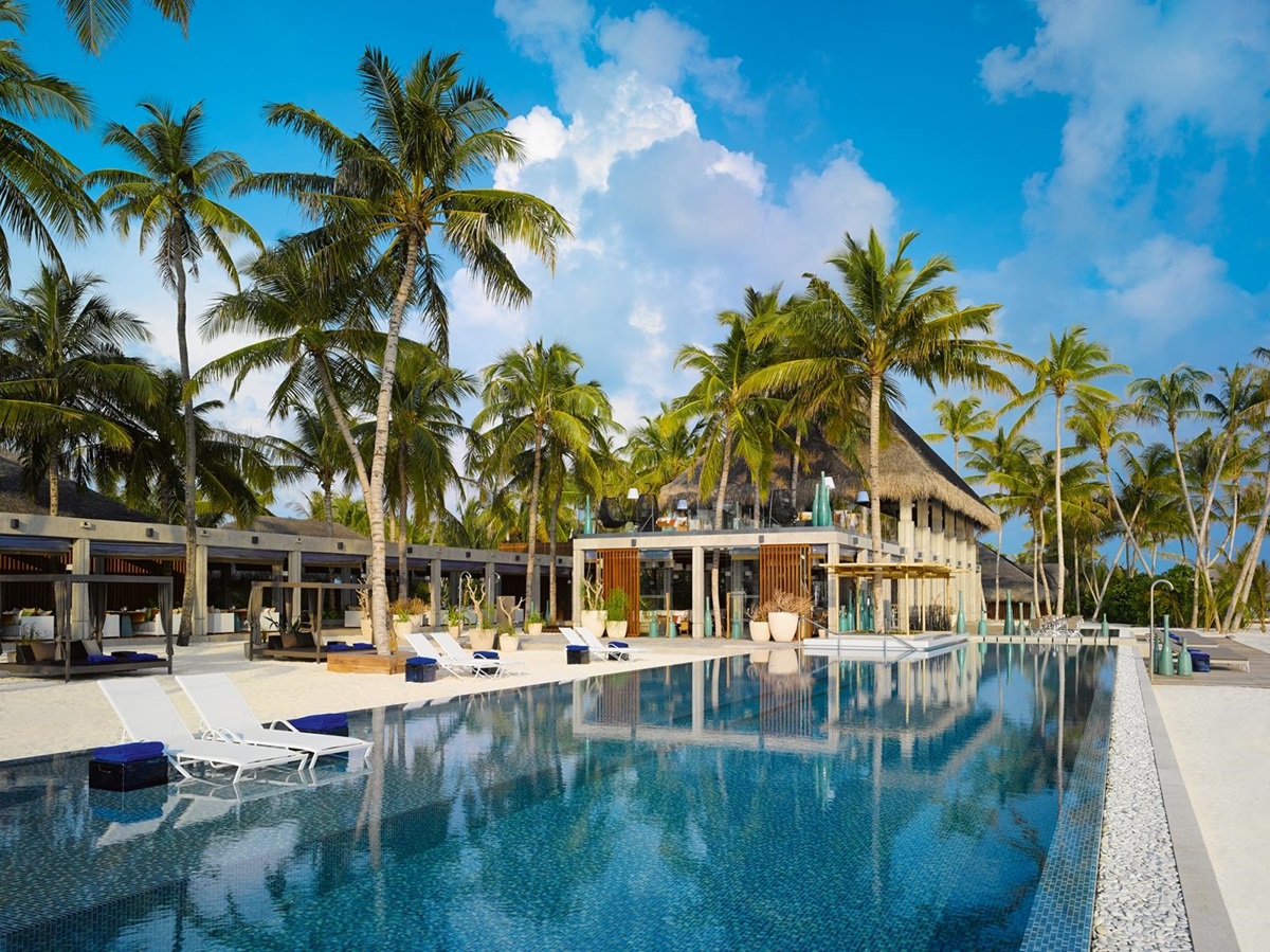 Main Pool and Bar at the Athiri Restaurant on Velaa Private Island in the Maldives
