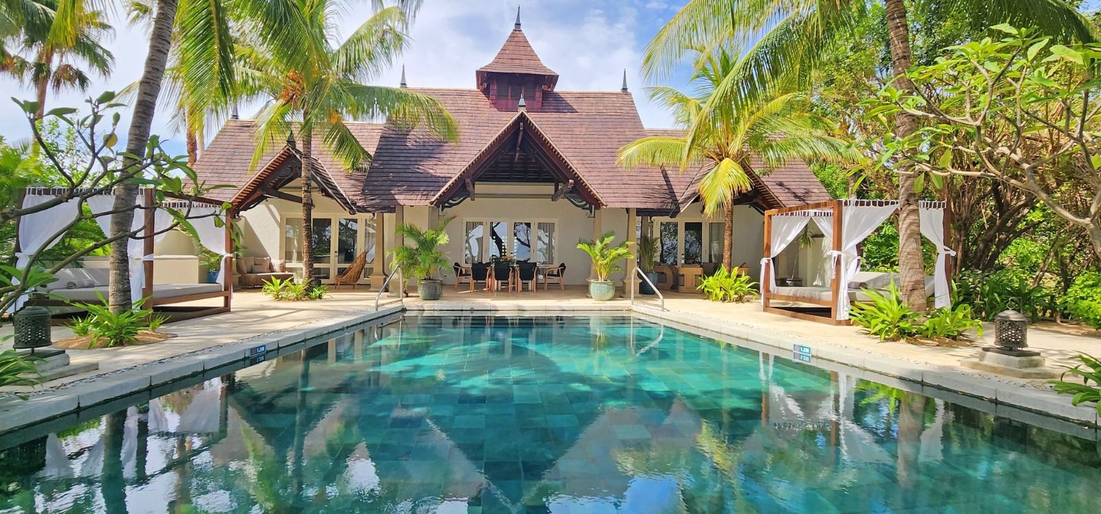 Exterior view of a presidential villa at Maradiva Villas Resort and Spa