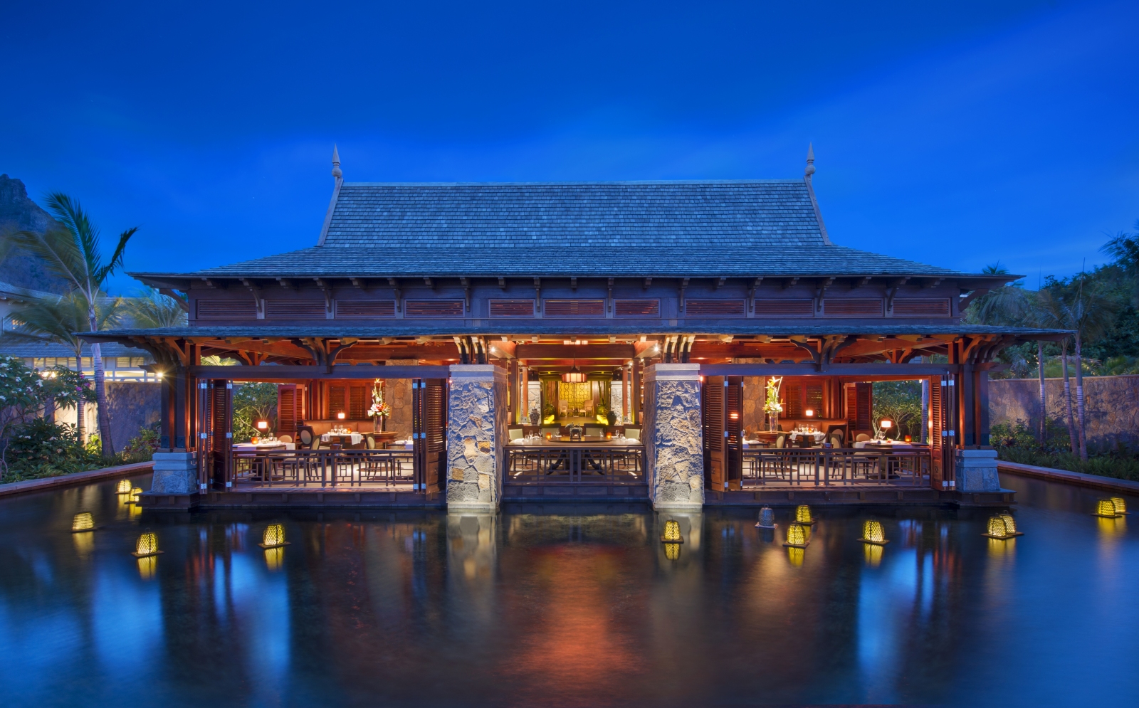 The Floating Market illuminated at night